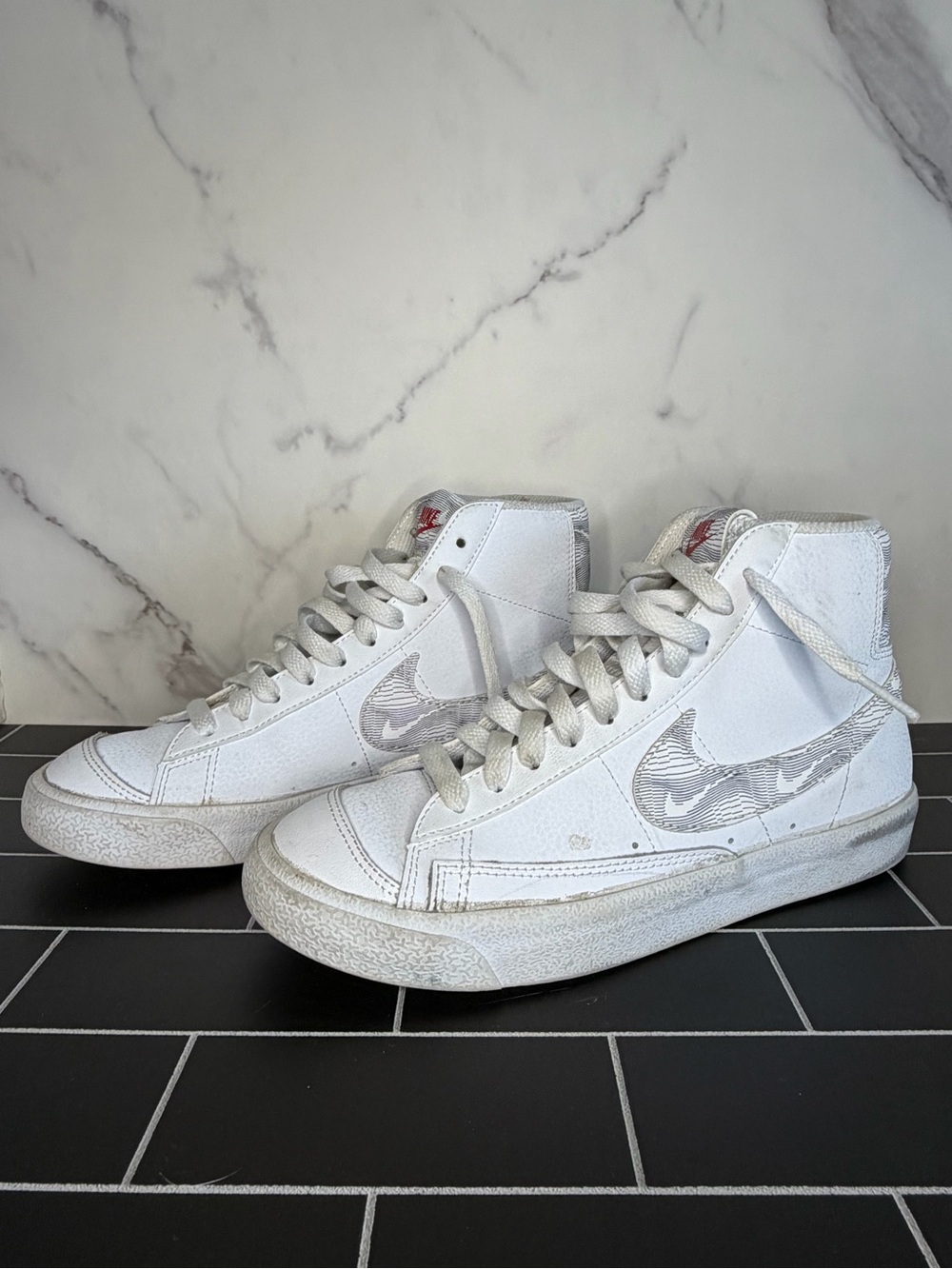 Nike White High-Top Canvas Sneakers with Silver Swoosh Kids 6Y or Women’s 7.5
